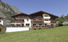 Hotel Garni Rifflsee